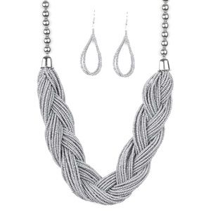 A seed bead necklace & earrings!